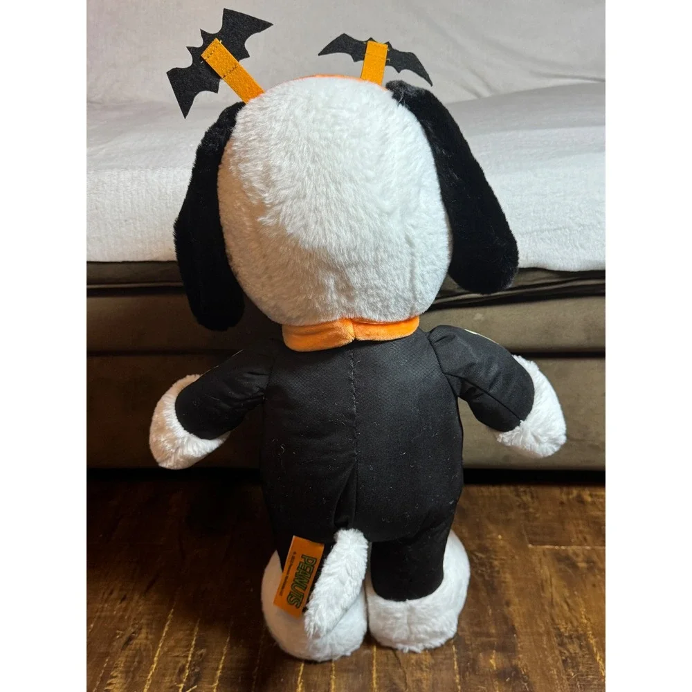 Snoopy Halloween Neon Glow Skeleton Door Greeter -‎ 21